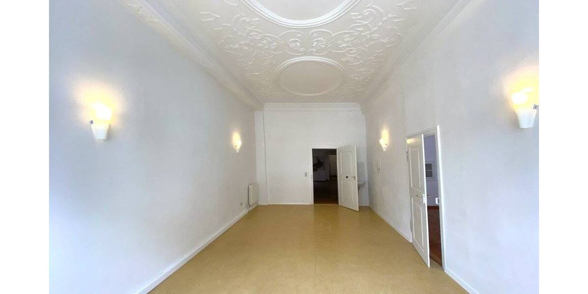 Gewerbeobjekt Nördlingen - 7 Zimmer, 182 m&sup2;, 1.570&euro; | Angebot:25667577