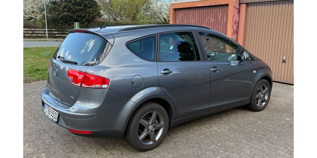 Seat Altea 78.000 km 7.600 &euro; Zeven 27404
