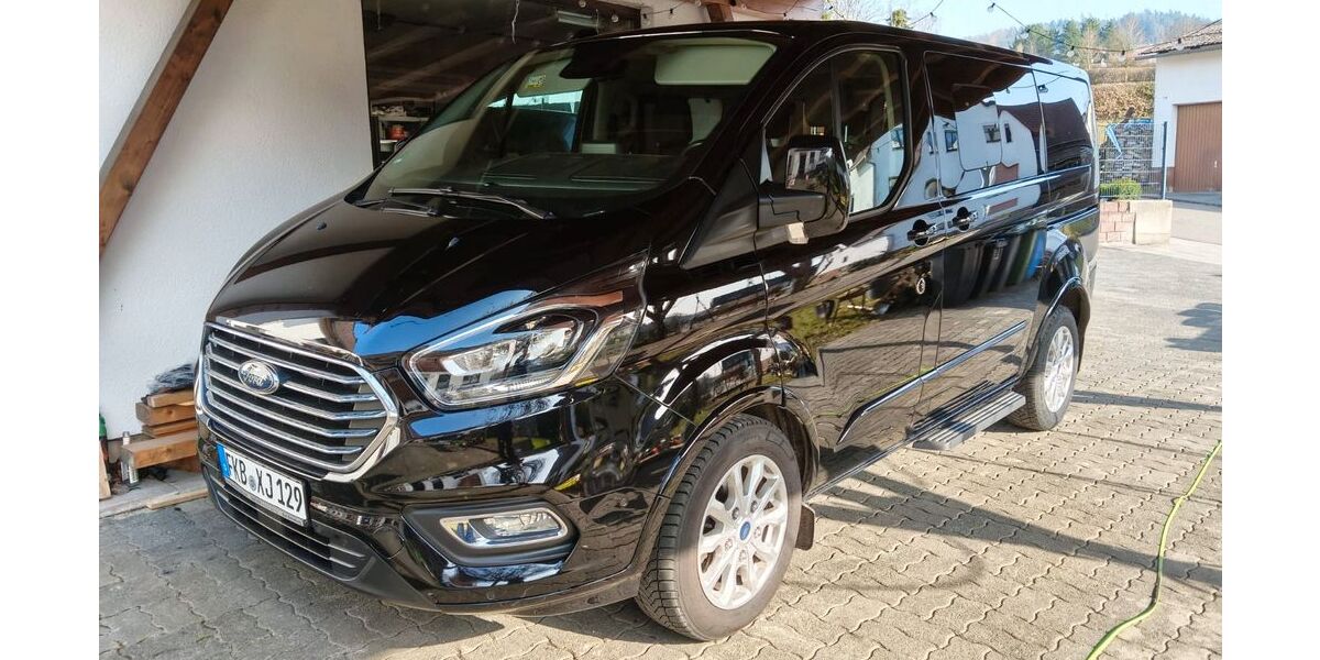 Ford Tourneo Custom 90.000 km 30.500 &euro; Hatzfeld 35116