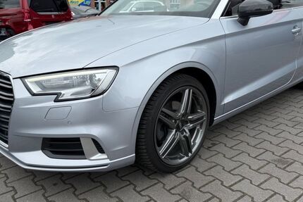Audi A3 93.500 km 17.999 &euro; Moormerland 26802