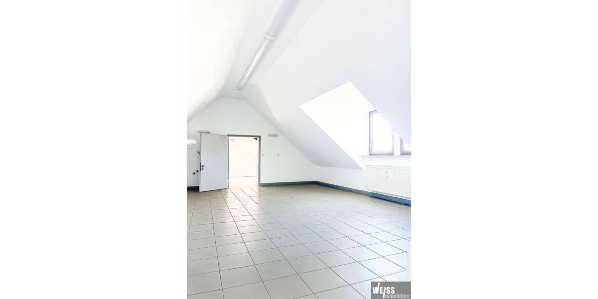 Gewerbeobjekt Würzburg Frauenland - 4 Zimmer, 125 m&sup2;, 1.000&euro; | Angebot:26346414