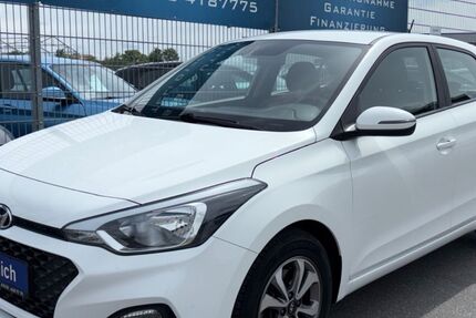 Hyundai i20 92.000 km 10.490 &euro; Hockenheim 68766