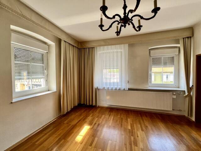 Gewerbeobjekt Uffenheim - 9 Zimmer, 347.000&euro; | Angebot:26805760
