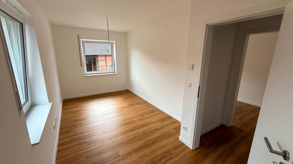 Reihenhaus Braunschweig Heidberg-Melverode - 6 Zimmer, 165 m&sup2;, 2.250&euro; | Angebot:26470338