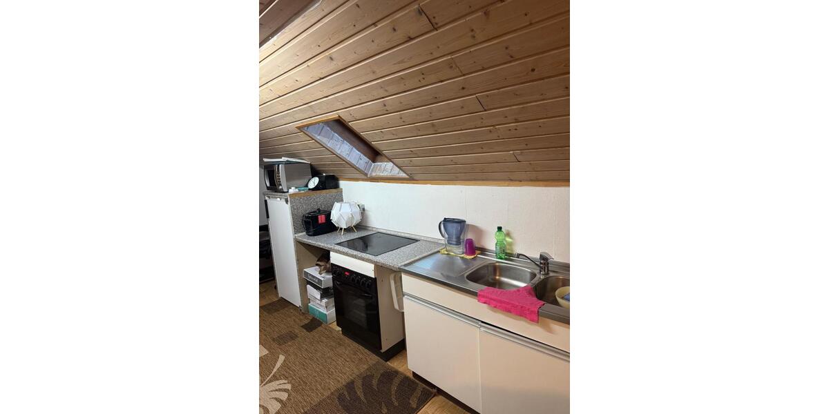 Dachgeschoßwohnung Bebra - 2 Zimmer, 42 m&sup2;, 350&euro; | Angebot:25311592