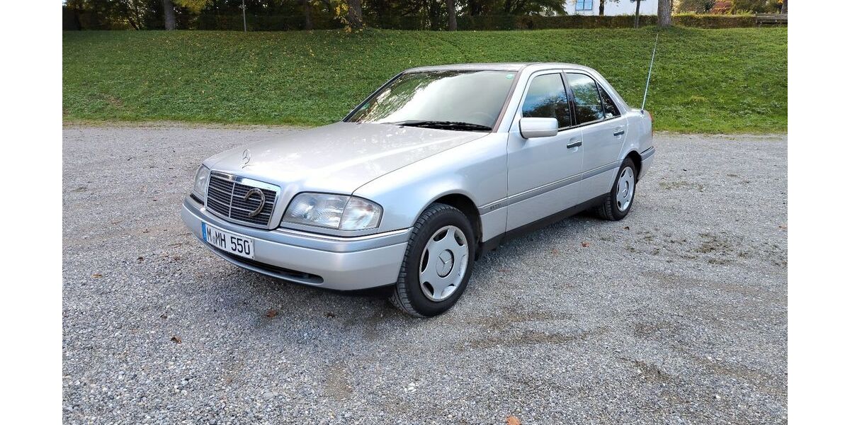 Mercedes-Benz C 220 136.600 km 5.200 &euro; Biberach 88400