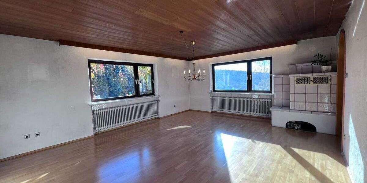 Mehrfamilienhaus, Wohnhaus Sinzing Saxberg - 6 Zimmer, 207 m&sup2;, 399.000&euro; | Angebot:25745210