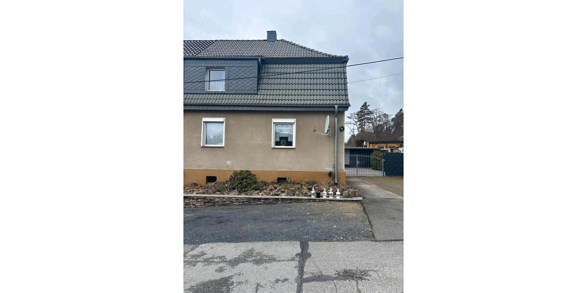 Doppelhaushälfte Elsterwerda - 5 Zimmer, 134 m&sup2;, 195.000&euro; | Angebot:25992765