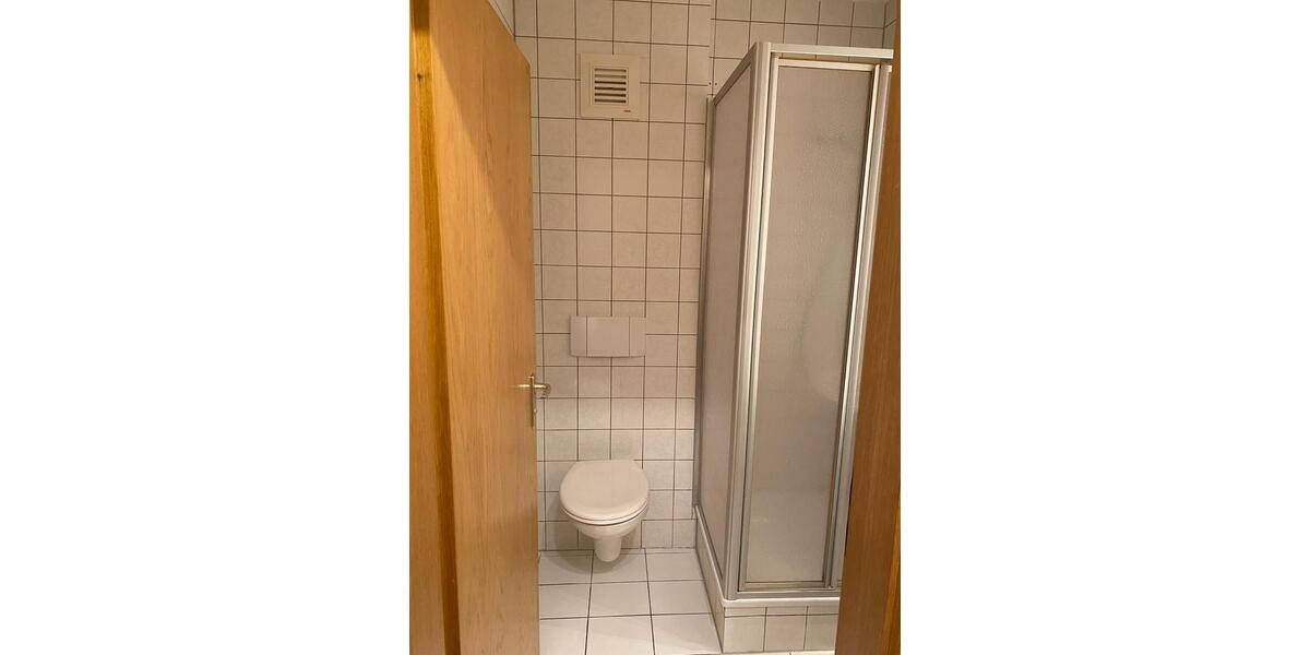 Erdgeschoßwohnung Trossingen - 1 Zimmer, 33 m&sup2;, 450&euro; | Angebot:25403264