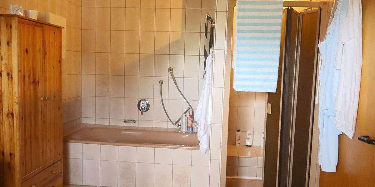Einfamilienhaus Vilshofen - 9 Zimmer, 204 m&sup2;, 409.000&euro; | Angebot:25797710