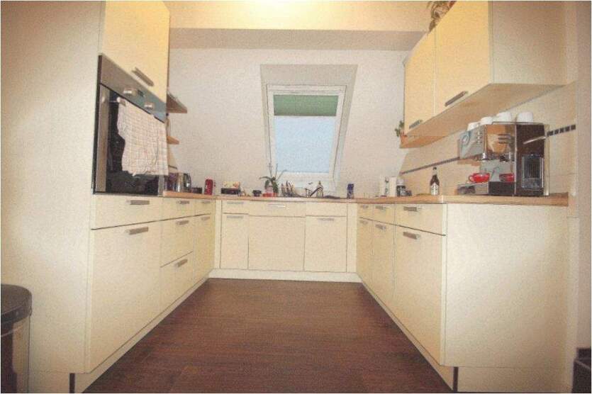 AnKaSa GmbH*Traumhafte*3,5 Zimmer DG *Dachterrasse*EBK*Tagslichtbad*Fußbodenheizung*Wanne+Dusche* 4 zimmer