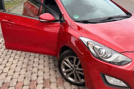 Hyundai i30 157.000 km 8.000 &euro; Leipzig-Schönefeld 04347