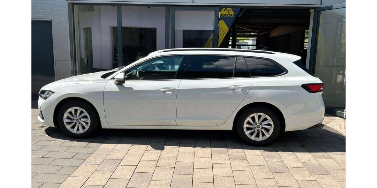 Skoda Superb 20.688 km 32.950 &euro; Schmallenberg 57392