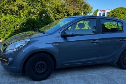 Hyundai i20 220.000 km 1.450 &euro; Weinheim 69469
