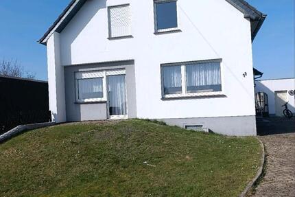 Haus Nideggen - 7 Zimmer, 129 m&sup2;, 299.990&euro; | Angebot:25978918