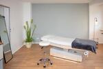 Freier Behandlungsraum in Kronberg- hell, ruhig, mitten im Grünen zimmer