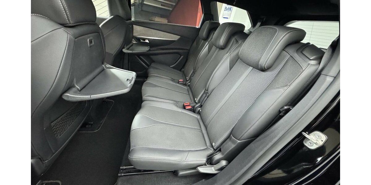 Peugeot 5008 GT 130 Black Edition EAT8 1.Hand Massage 20.400 km 25.920 &euro; Lich 35423