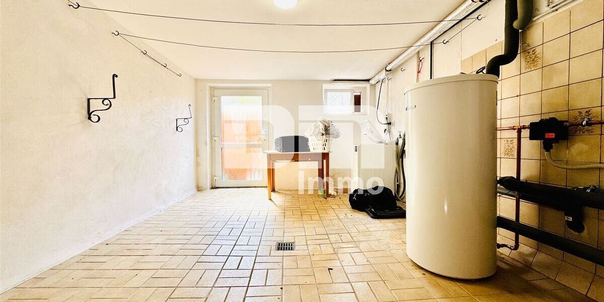 Modernisierte Doppelhaushälfte mit großem Grundstück und vielen Extras - Doppelhaushälfte Lohfelden | Angebot:27092543