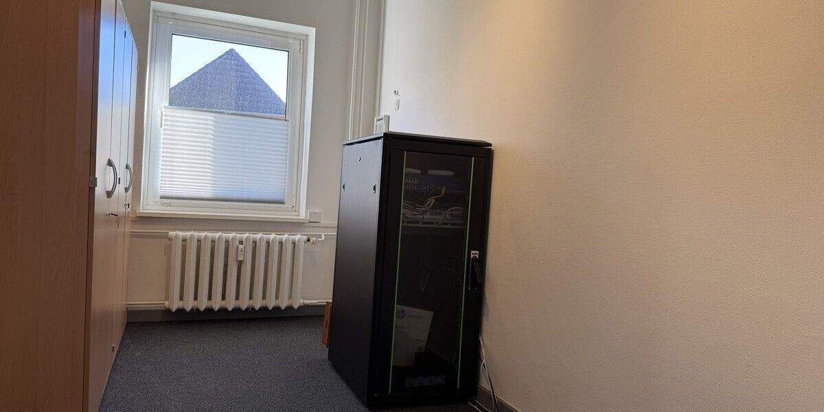 Gewerbeobjekt Gadebusch - 4 Zimmer, 84 m&sup2;, 1.200&euro; | Angebot:26817199