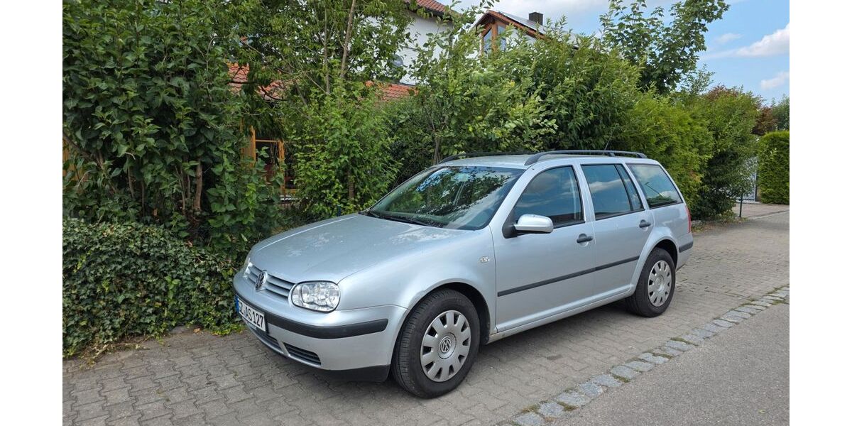 VW Golf 210.000 km 2.100 &euro; illertissen 89257