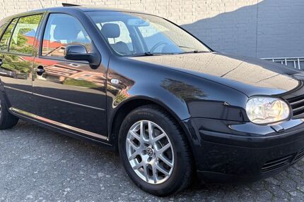 VW Golf 143.238 km 10.999 &euro; Kiel 24105