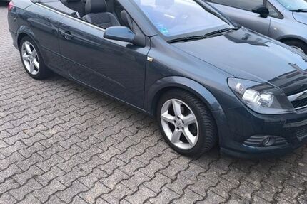 Opel Astra 105.000 km 5.950 &euro; Frankfurt 65931