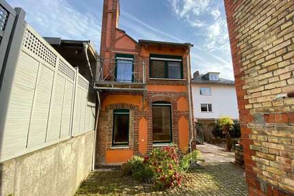 Haus zum Mieten in Wiesbaden 1.150 € 84 m²