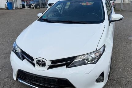 Toyota Auris 197.000 km 4.999 &euro; Tuttlingen 78532