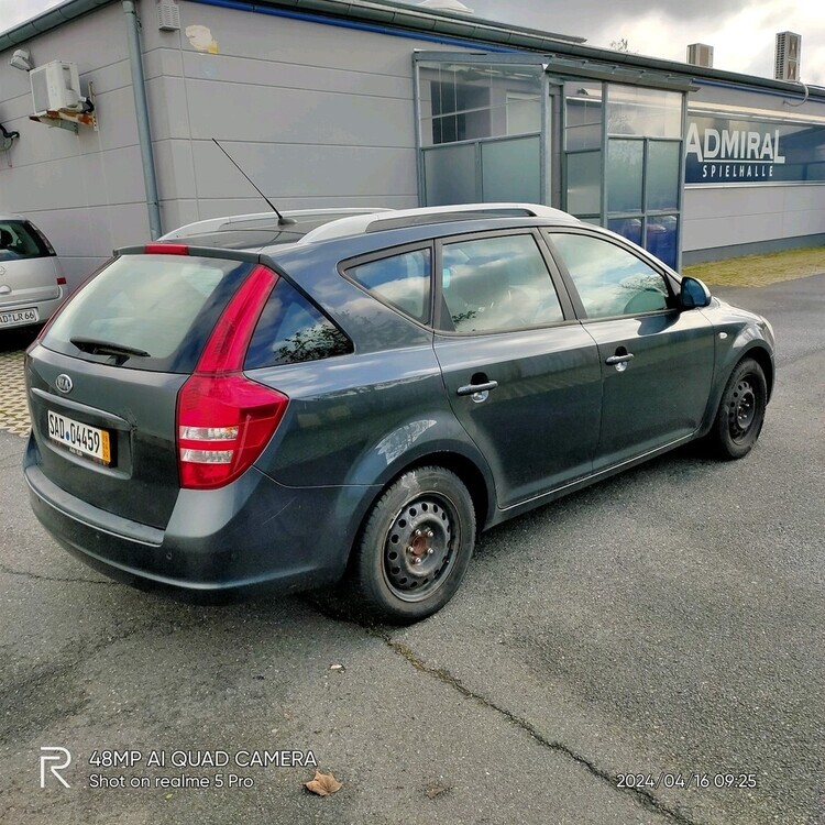 Kia Ceed 192.000 km 1.750 € Schwandorf 92421