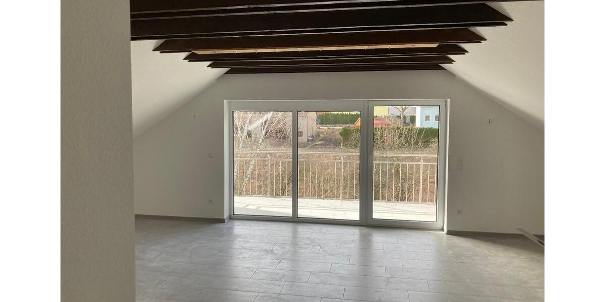 Dachgeschoßwohnung Tauberbischofsheim - 1 Zimmer, 74 m&sup2;, 680&euro; | Angebot:26393594