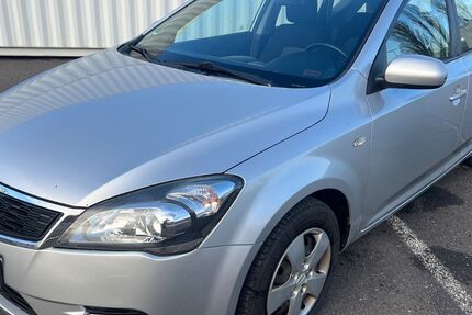 Kia ceed Sportswagon 205.000 km 2.200 &euro; Berlin 12057