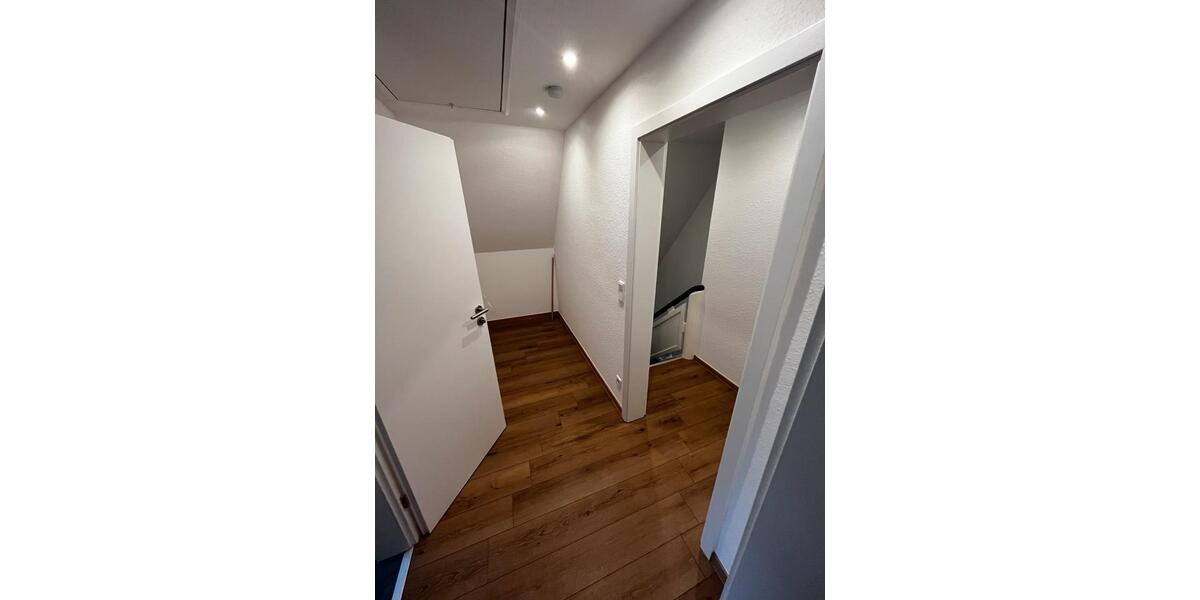 Etagenwohnung Ibbenbüren - 3 Zimmer, 90 m&sup2;, 900&euro; | Angebot:26674381