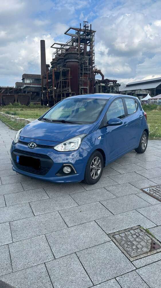 i10