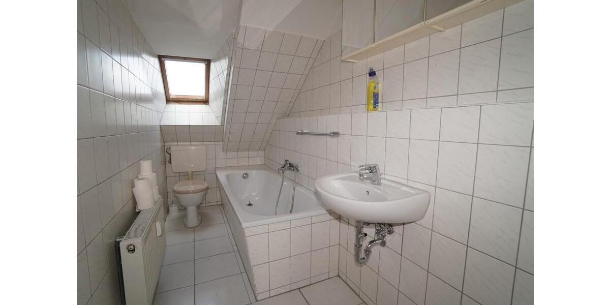 Dachgeschoßwohnung Rositz - 2 Zimmer, 30 m&sup2;, 23.900&euro; | Angebot:26455903