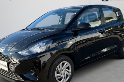 Hyundai i10 2.940 km 15.490 € Schiffweiler 66578