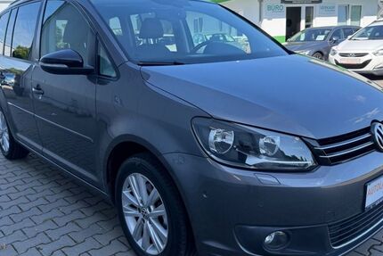 VW Touran 167.000 km 5.900 &euro; Rheinbach 53359