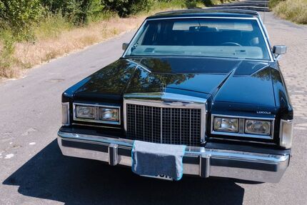 Lincoln Town Car 150.000 km 12.500 &euro; Bremen 28259