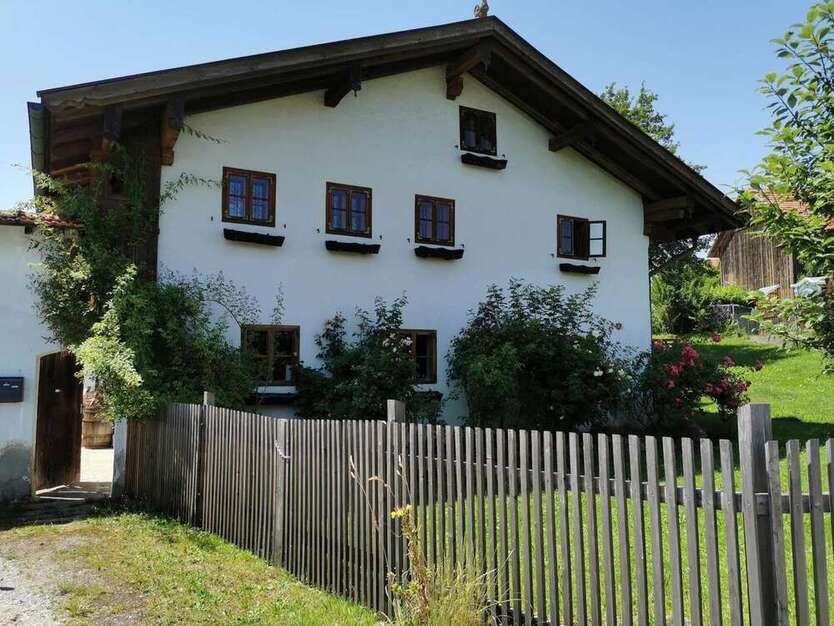 Haus zum Kaufen in Tiefenbach 780.000 € 340 m²