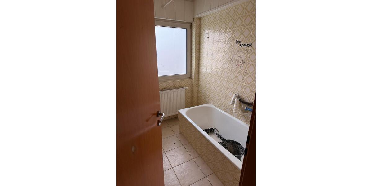 Etagenwohnung Erbach - 6 Zimmer, 160 m&sup2;, 1.300&euro; | Angebot:24983173