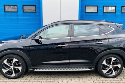 Hyundai TUCSON 70.000 km 19.800 € Greven 48268