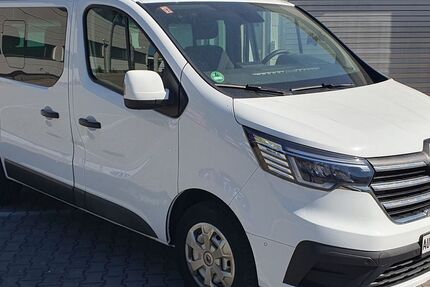 Renault Trafic 179.000 km 18.900 &euro; München 81825