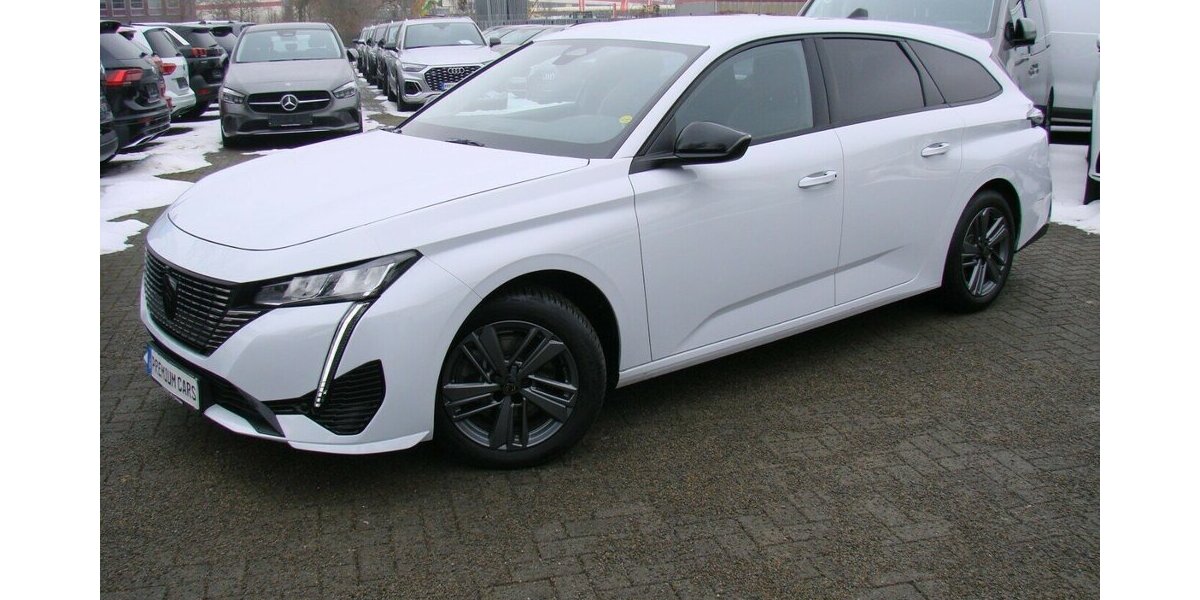 Peugeot 308 1.5L Allure ACC AHK LED Navi Kamera 34.524 km 22.980 &euro; Falkensee 14612