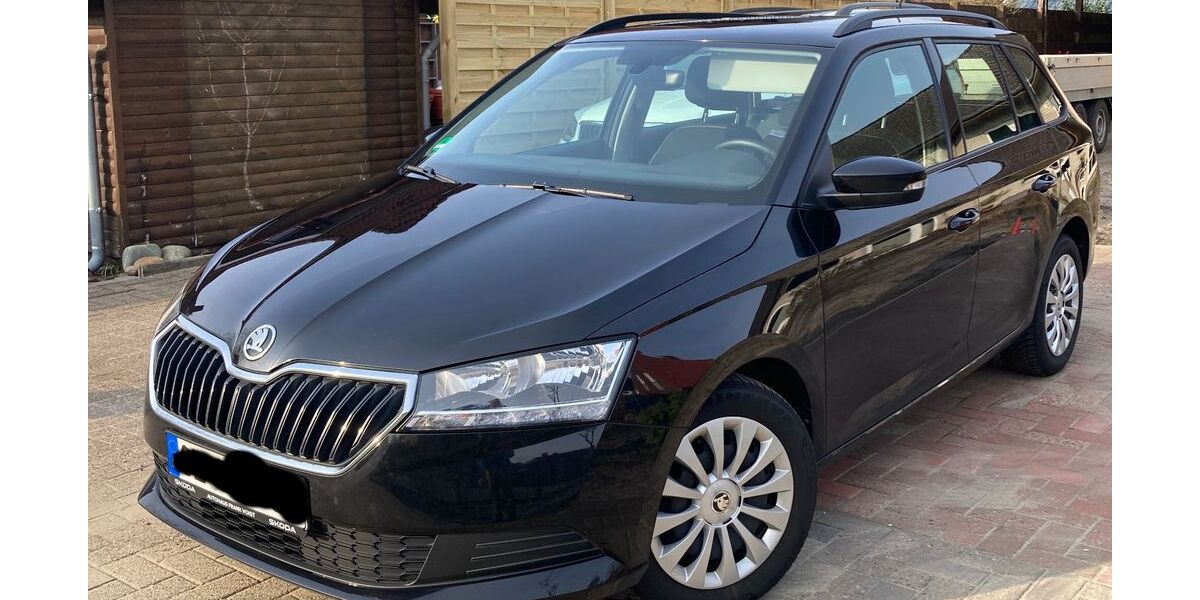 Skoda Fabia 37.000 km 13.900 &euro; Hatten 26209