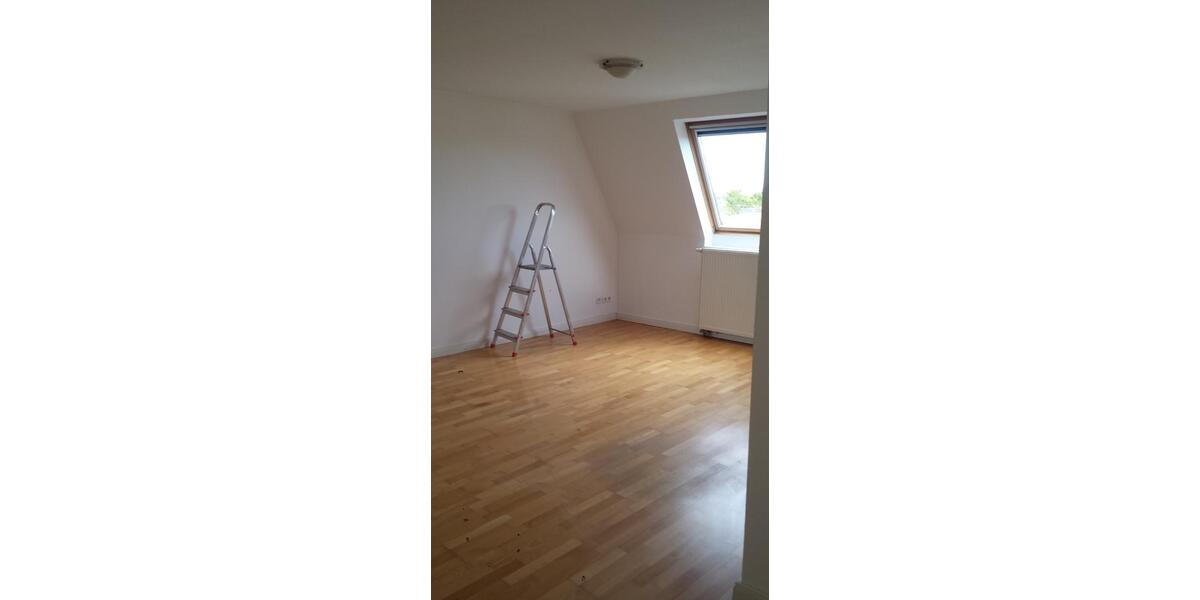 Dachgeschoßwohnung Elmshorn - 2 Zimmer, 60 m&sup2;, 750&euro; | Angebot:26680083