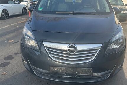 Opel Meriva 189.000 km 2.400 &euro; Wiesbaden 65199
