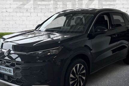 VW T-Roc 2.999 km 39.925 &euro; Oranienburg 16515