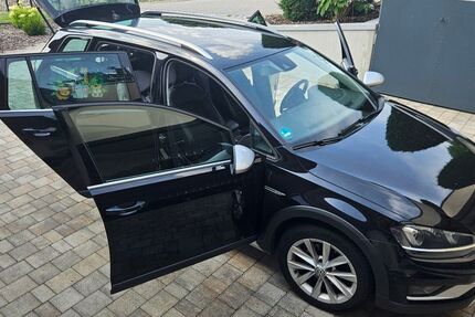 VW Golf 130.500 km 12.800 &euro; Grafenau 94481