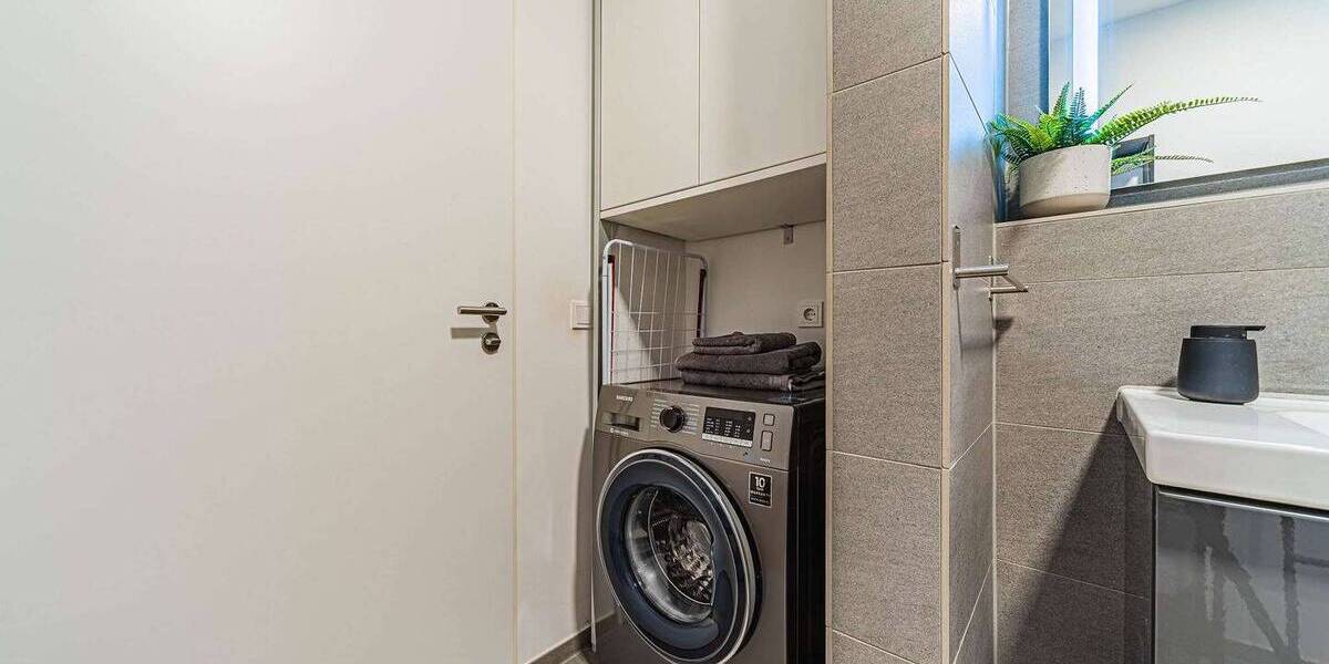 Etagenwohnung Frankfurt am Main Niederrad - 2 Zimmer, 60 m&sup2;, 2.200&euro; | Angebot:26289463