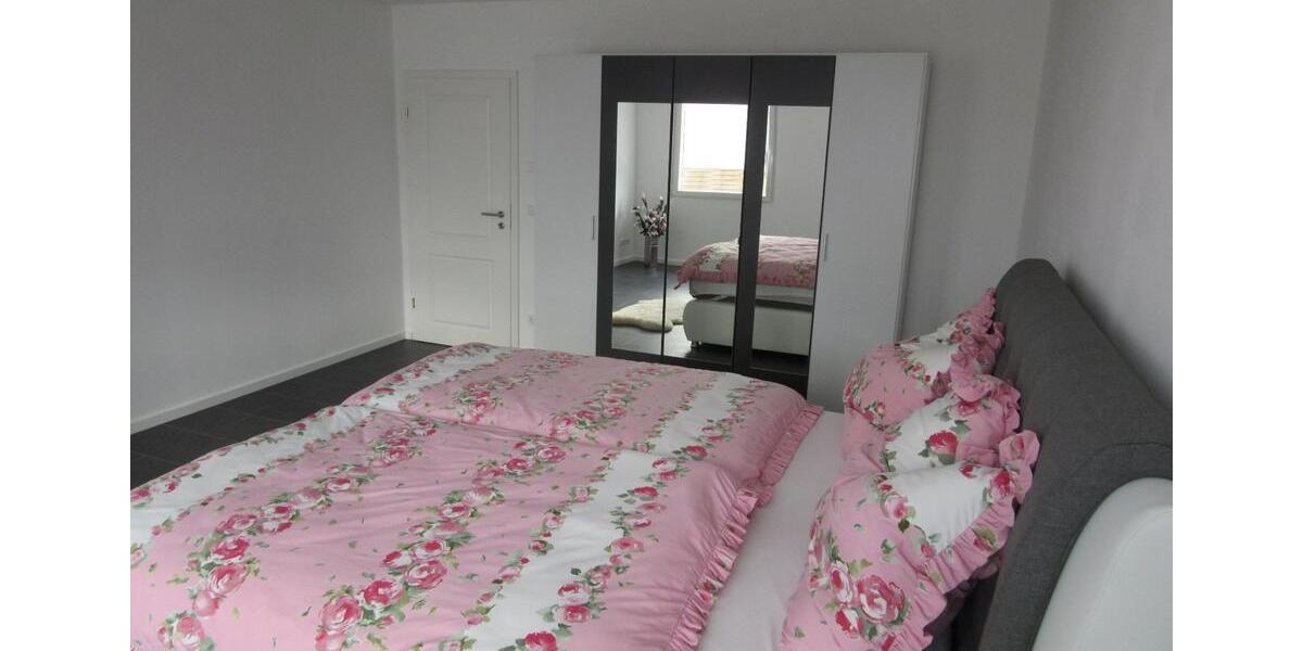 Doppelhaushälfte Ulmen - 2 Zimmer, 200 m&sup2;, 438.000&euro; | Angebot:26221661