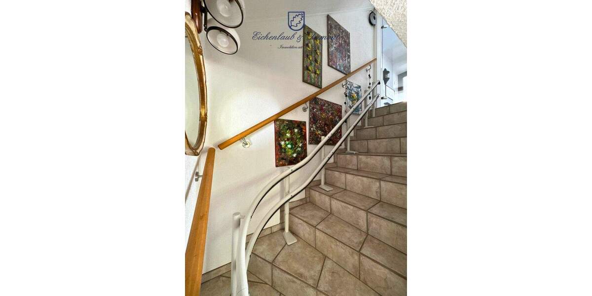 Einfamilienhaus mit Wintergarten, Garage + parkähnlichem Garten 6 zimmer